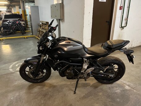 2016 Yamaha MT-07 (FZ-07), серый, 630000 рублей, вид 3
