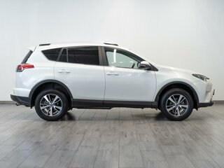 2017 Toyota RAV4 IV (XA40) Рестайлинг, белый, 2859000 рублей, вид 5