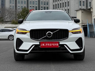 2022 Volvo XC60 II Рестайлинг, белый, 4183304 рублей, вид 2