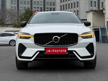 2022 Volvo XC60 II Рестайлинг, белый, 4183304 рублей, вид 2