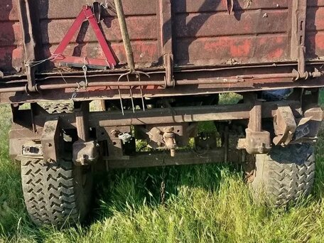 1997 Курганские прицепы Универсал 8213 05, красный, 145000 рублей, вид 5