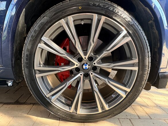 2021 BMW X5 40i IV (G05/G18), синий, 7700000 рублей - вид 14