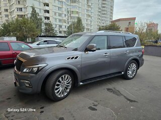 2017 Infiniti QX80 I Рестайлинг, серый, 3100000 рублей, вид 1