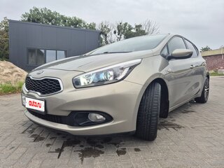 2014 Kia Ceed II, серебристый, 1350000 рублей, вид 1