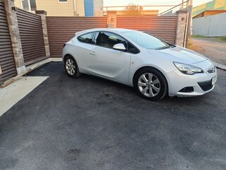 2012 Opel Astra GTC J Рестайлинг, белый, 980000 рублей, вид 4