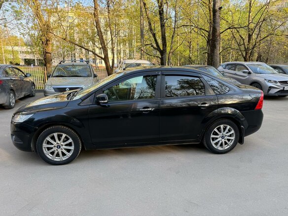 2010 Ford Focus II Рестайлинг, чёрный, 450000 рублей - вид 6