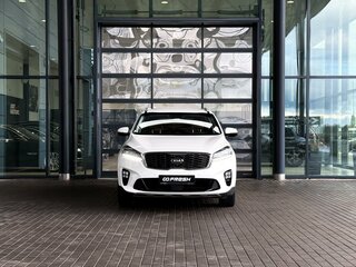 2019 Kia Sorento III Prime Рестайлинг, белый, 2790000 рублей, вид 2