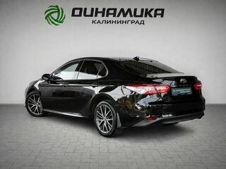 2021 Toyota Camry VIII (XV70) Рестайлинг, чёрный, 2880000 рублей, вид 3