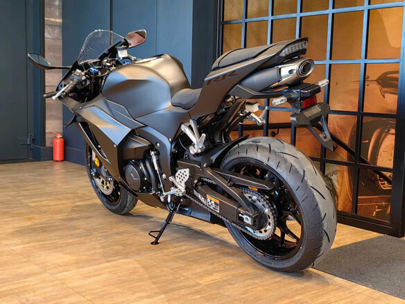 2025 Honda CBR 600RR, чёрный, 1820000 рублей - вид 15