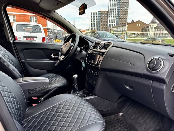 2014 Renault Logan II, бежевый - вид 10