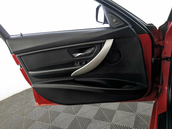 2016 BMW 3 серии 318i VI (F3x) Рестайлинг, красный - вид 18