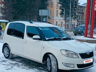 2014 Skoda Roomster I Рестайлинг, белый, 680000 рублей, вид 1