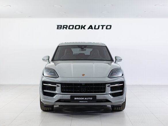 2026 Porsche Cayenne GTS III Рестайлинг, серый, 23690000 рублей - вид 1