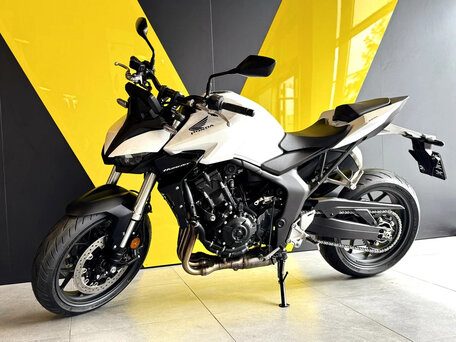 2026 Honda CB 1000 Hornet, белый, 1690000 рублей, вид 1
