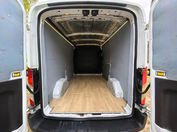 2017 Ford Transit, белый, 1399000 рублей - вид 11