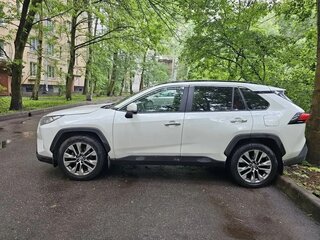 2019 Toyota RAV4 V (XA50), белый, 2890000 рублей, вид 3