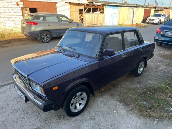 2004 Lada (ВАЗ) 2107, фиолетовый, 150000 рублей - вид 4