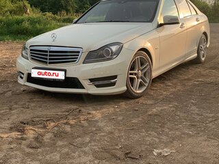 2011 Mercedes-Benz C-Класс 180 BlueEFFICIENCY III (W204) Рестайлинг, белый, 1800000 рублей, вид 1