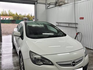 2013 Opel Astra GTC J Рестайлинг, белый, 800000 рублей, вид 2