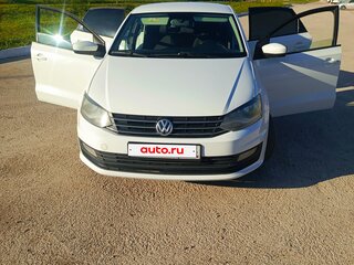 2015 Volkswagen Polo V Рестайлинг, белый, 670000 рублей, вид 3