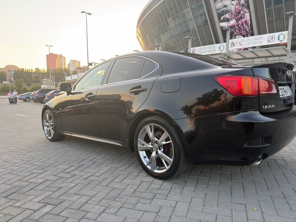 2009 Lexus IS 350 II Рестайлинг, чёрный, 2050000 рублей - вид 4