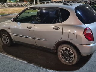 2000 Toyota Duet, серебристый, 170000 рублей, вид 1