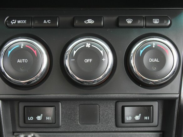 2010 Mazda 6 II (GH) Рестайлинг, белый, 790000 рублей - вид 11