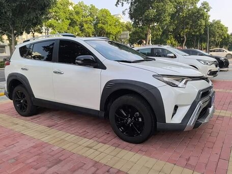 Toyota RAV4 IV (XA40) Рестайлинг