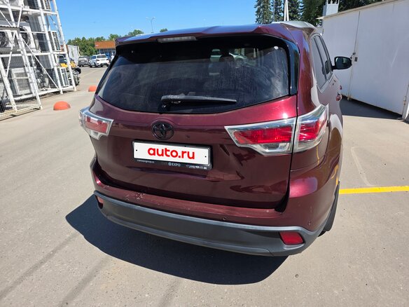 2014 Toyota Highlander III (XU50), красный, 2550000 рублей - вид 11