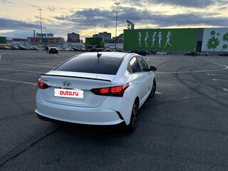 2020 Hyundai Solaris II Рестайлинг, белый, 1829000 рублей, вид 4