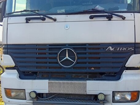 1998 Mercedes-Benz Actros, белый, 2500000 рублей, вид 1
