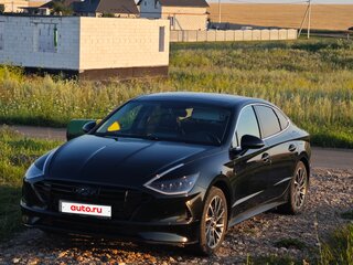 2020 Hyundai Sonata VIII (DN8), чёрный, 2670000 рублей, вид 2