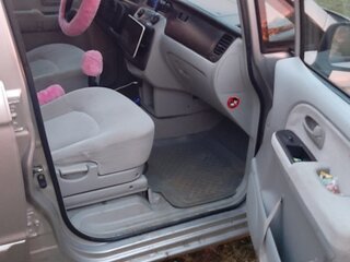 2005 Hyundai Trajet I Рестайлинг, серебристый, 620000 рублей, вид 3