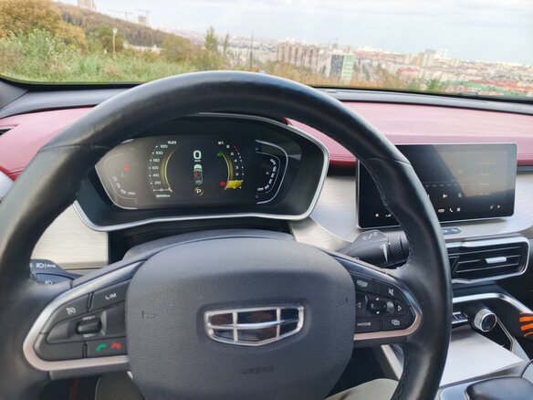 2023 Geely Coolray I, серый, 2050000 рублей - вид 5