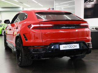 2025 Lamborghini Urus SE I Рестайлинг, красный, 39990000 рублей, вид 3