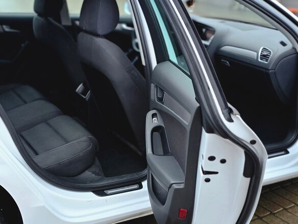 2014 Audi A4 IV (B8) Рестайлинг, белый, 1250000 рублей - вид 31