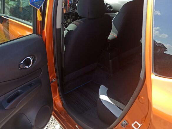 2017 Nissan Note e-Power II Рестайлинг, коричневый, 1350000 рублей - вид 7