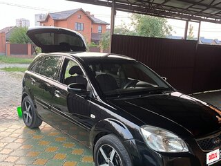 2010 Kia Rio II Рестайлинг, чёрный, 535000 рублей, вид 3