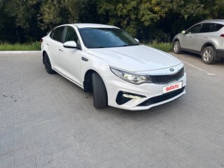 2018 Kia Optima IV Рестайлинг, белый, 1650000 рублей, вид 3