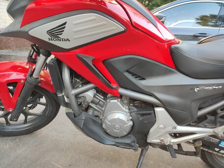 2013 Honda NC 700X, красный, 490000 рублей, вид 4