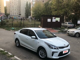 2019 Kia Rio IV, белый, 1355000 рублей, вид 3