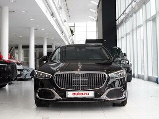 2021 Mercedes-Benz Maybach S-Класс 580 II (Z223), чёрный, 18000000 рублей, вид 2