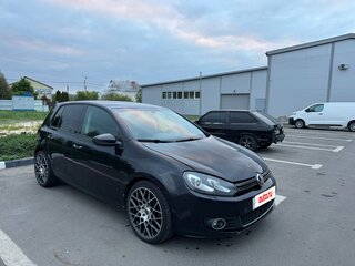 2010 Volkswagen Golf VI, чёрный, 500000 рублей, вид 2