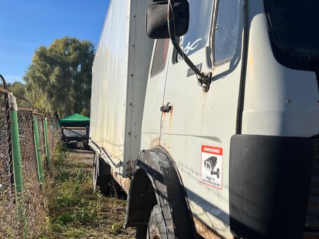 1987 Mercedes-Benz 1424, белый, 200000 рублей, вид 3