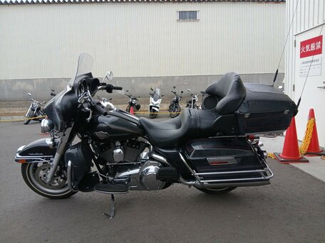 2007 Harley-Davidson Electra Glide, серый, 825000 рублей, вид 1