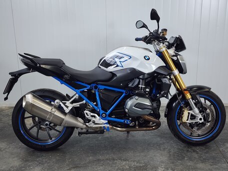 2017 BMW R 1200 R, белый, 699000 рублей, вид 1