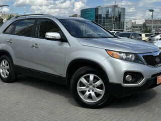 2012 Kia Sorento II Рестайлинг, серебристый, 1250000 рублей, вид 2