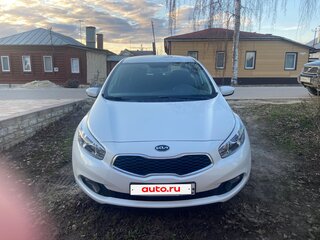2014 Kia Ceed II, белый, 1200000 рублей, вид 3