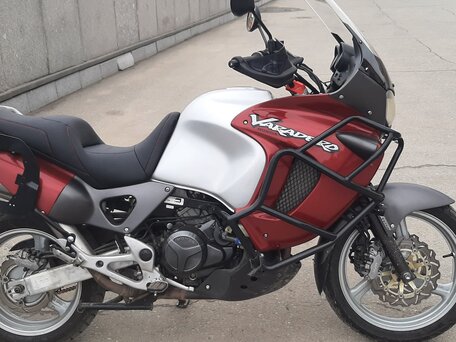 2000 Honda XL1000V Varadero, красный, 450000 рублей, вид 1
