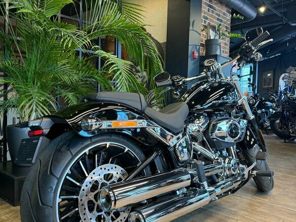 2026 Harley-Davidson Breakout, чёрный, 3750000 рублей - вид 11